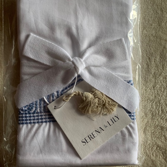 BNWT Olympia Top Bed (1) Std Sham - French Blue 💙 - Picture 2 of 3